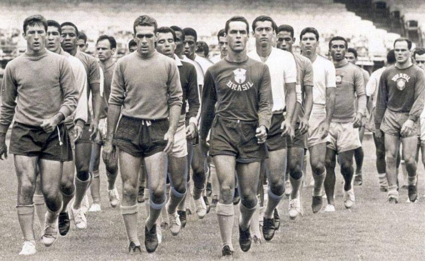 1958 A Gazeta Esportiva Campeao Mundial Vi Copa Do Mundo -  Garrincha-Pele-Zagalo (Brazil) 